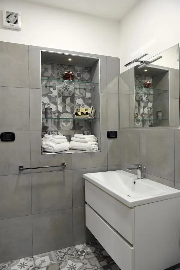 Montesantogroup Holiday House Napoli Casa vacanze
