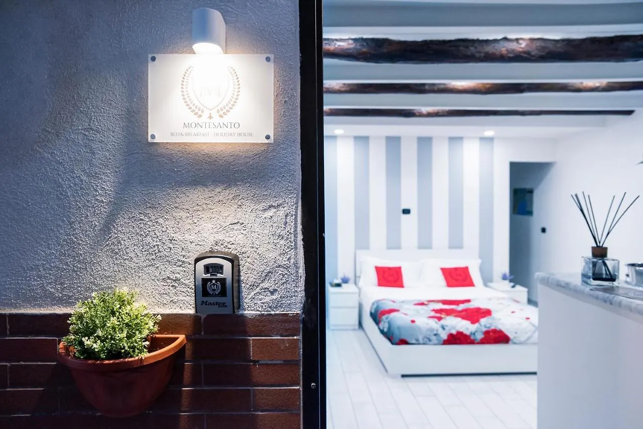 Casa vacanze Montesantogroup Holiday House Napoli Italia